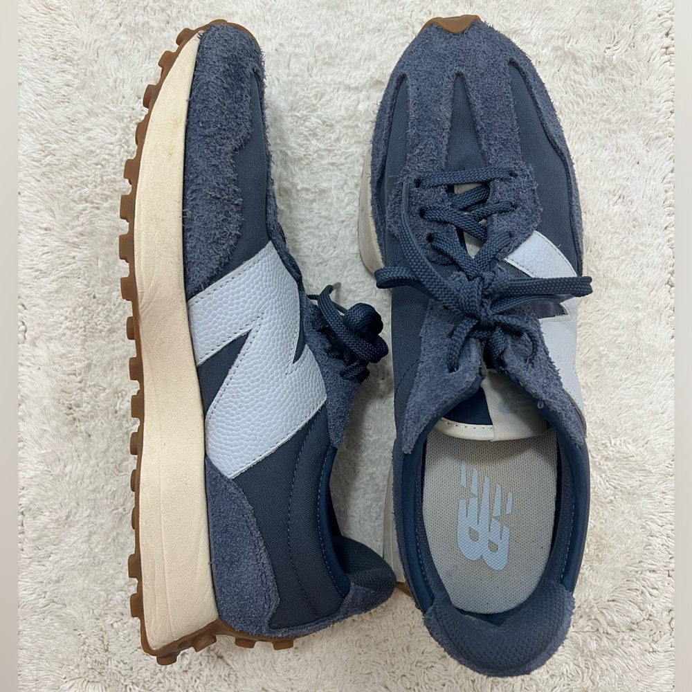 New Balance Women’s 327 Sneaker - Navy